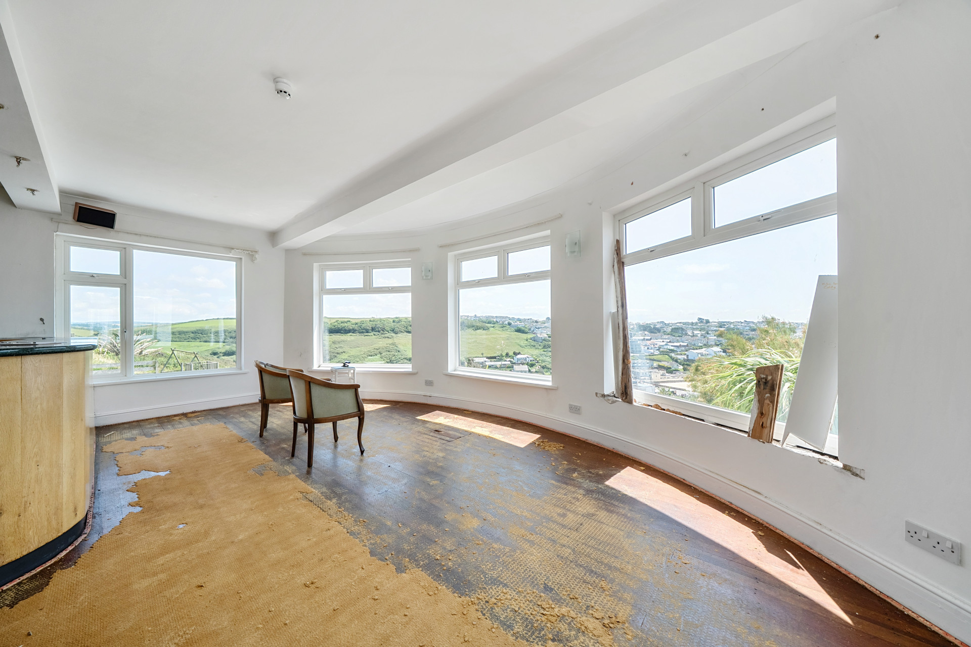 1310237-18-685025445eb5e